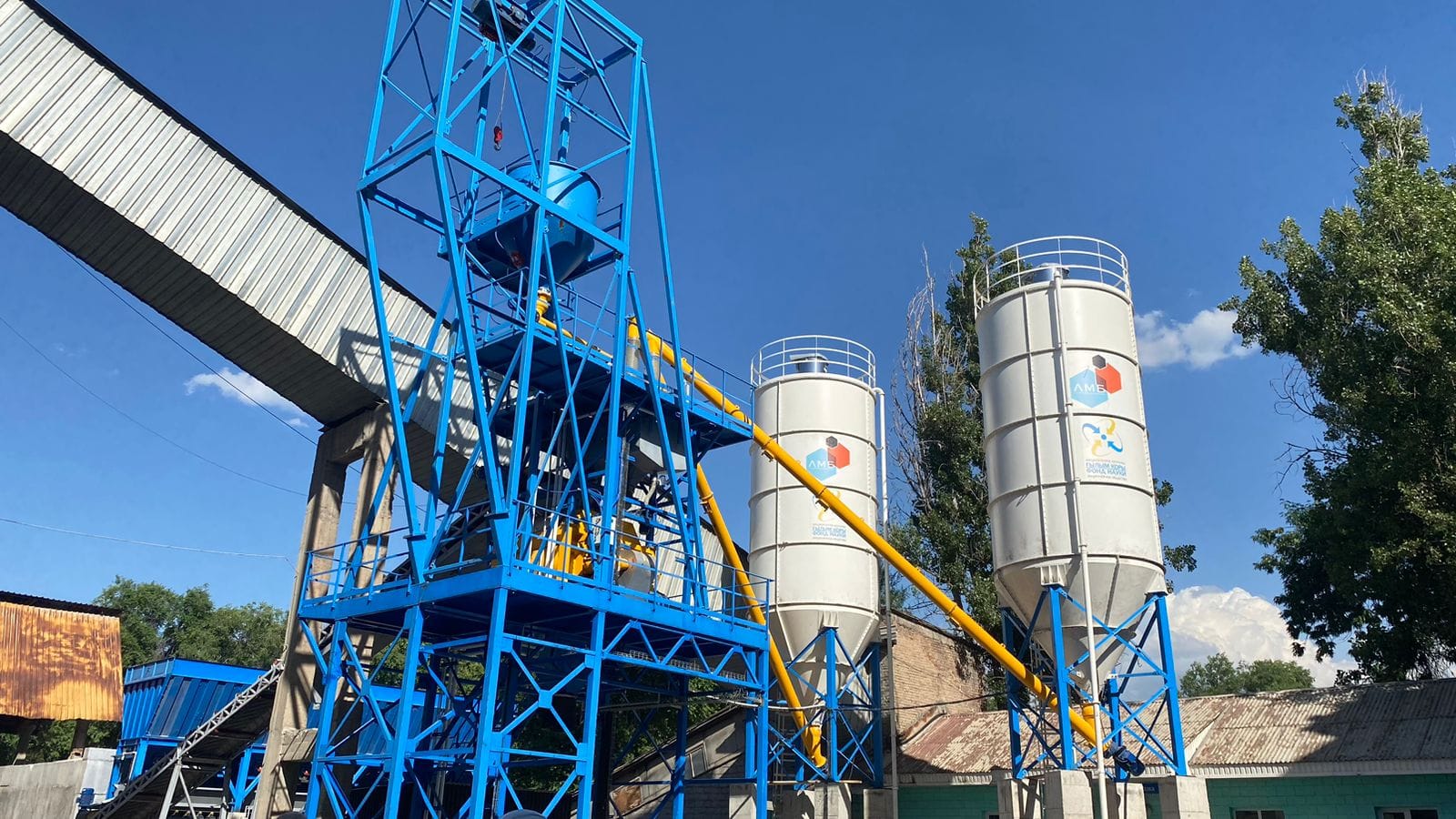 В Алматы открыт завод по производству литого модифицированного бетона при поддержке Фонда науки